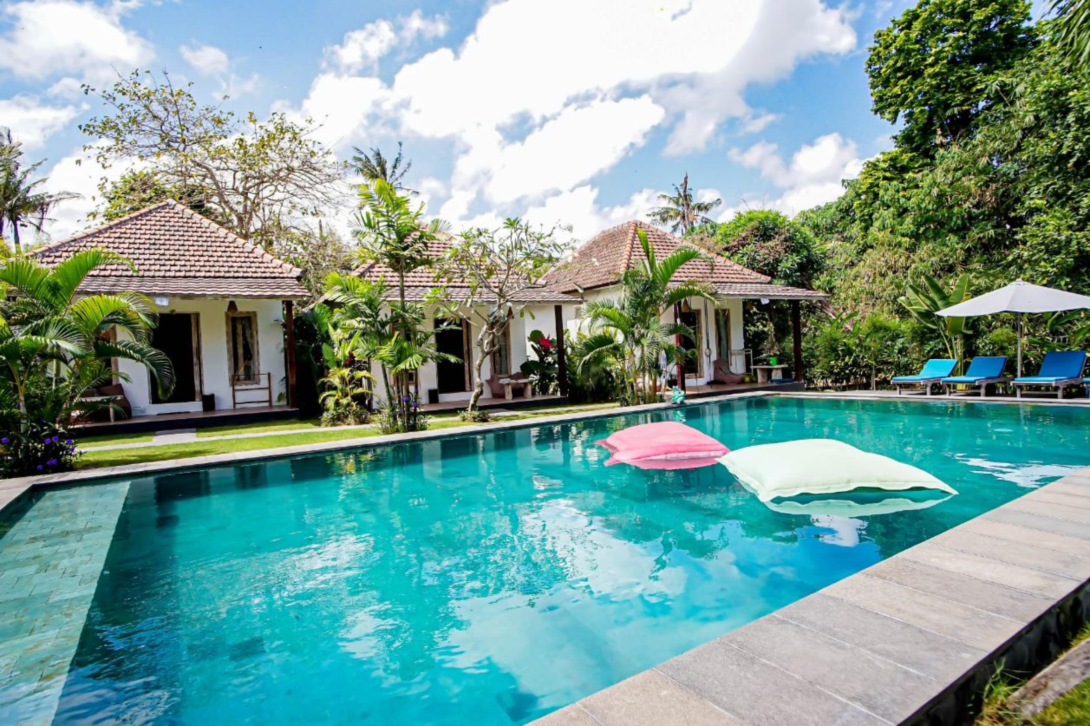 Agung Wiwin Homestay & Restaurant Mengwi المظهر الخارجي الصورة