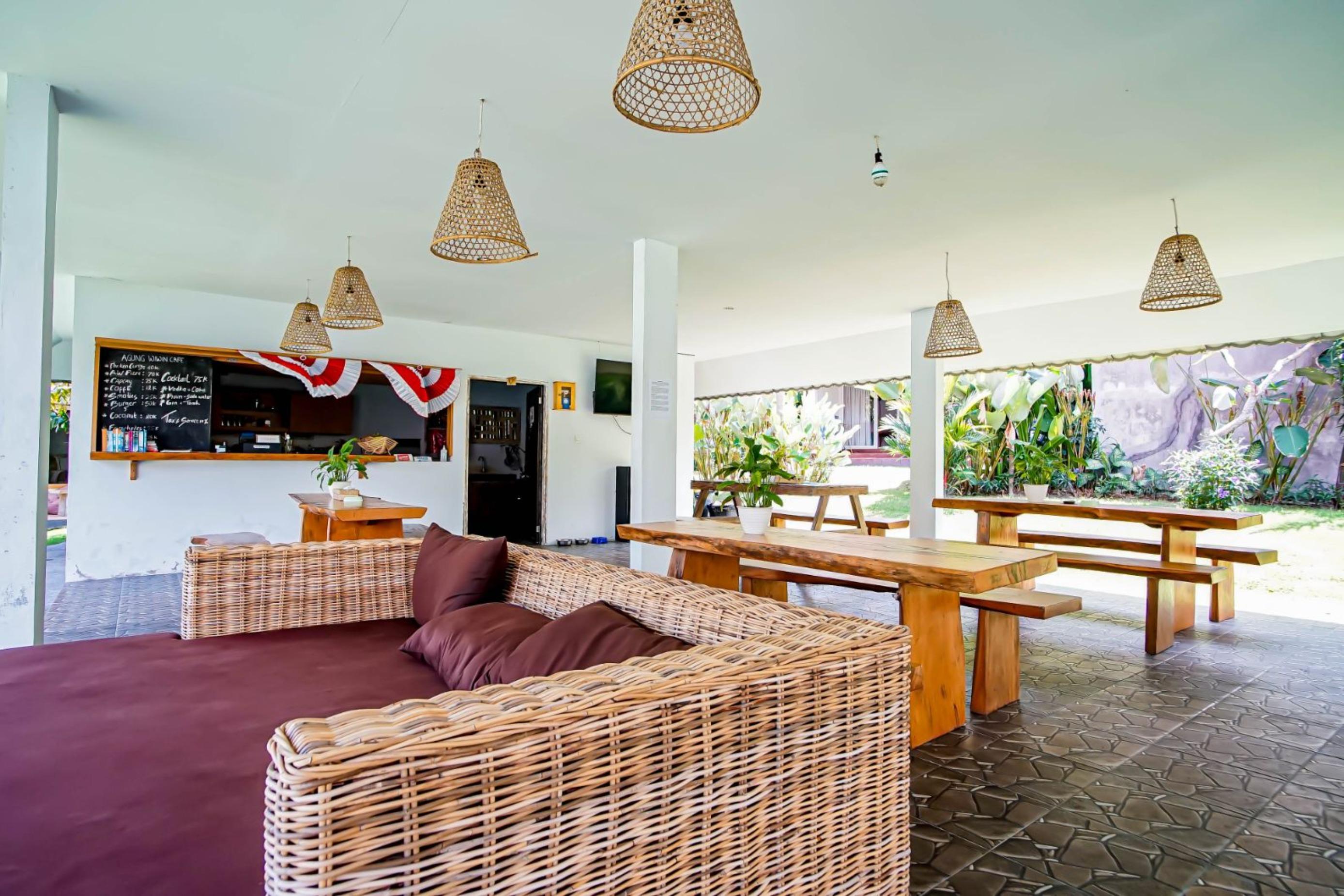 Agung Wiwin Homestay & Restaurant Mengwi المظهر الخارجي الصورة