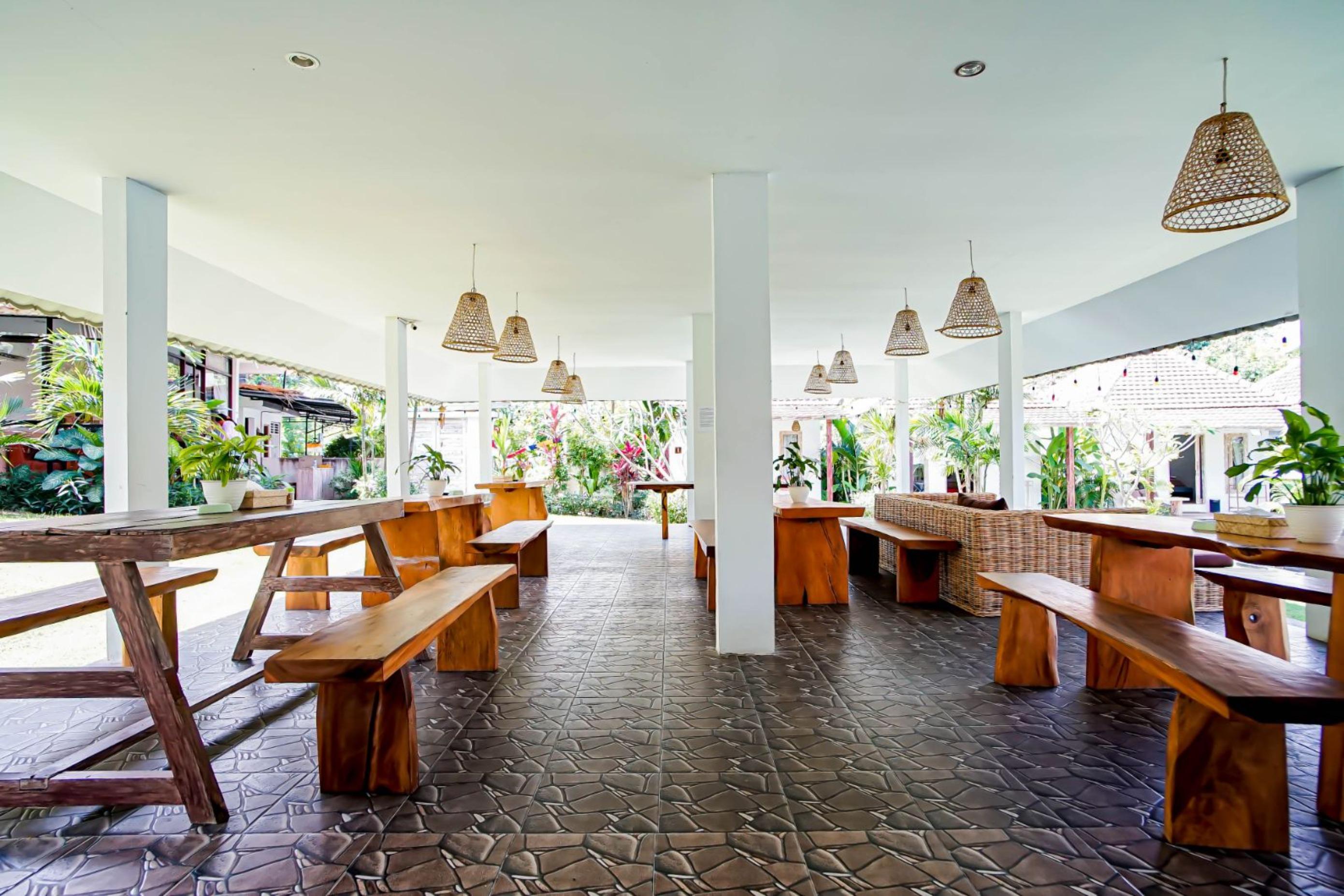 Agung Wiwin Homestay & Restaurant Mengwi المظهر الخارجي الصورة