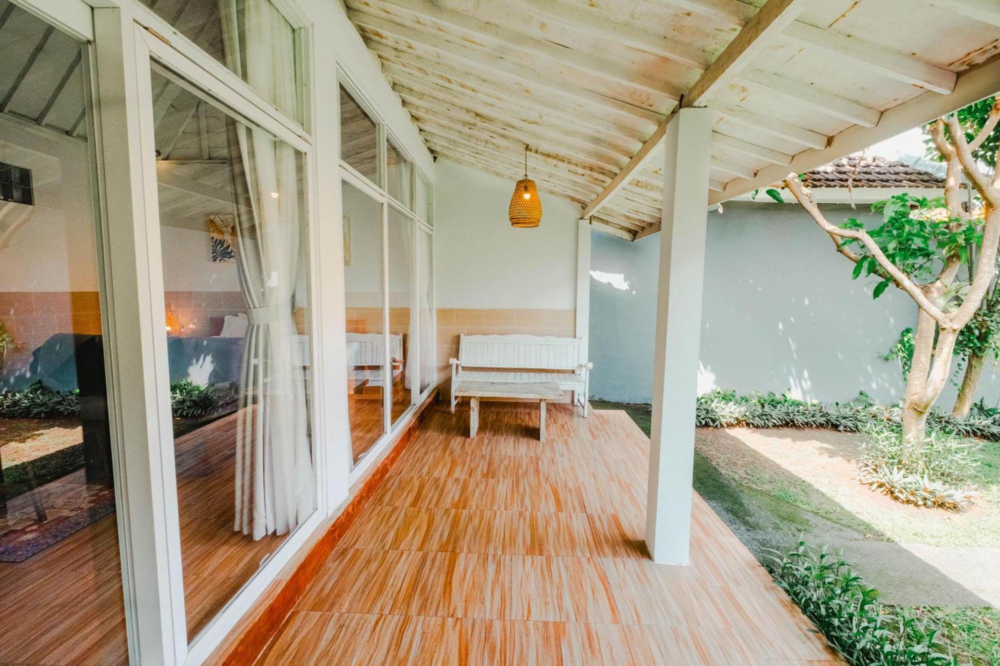 Agung Wiwin Homestay & Restaurant Mengwi المظهر الخارجي الصورة