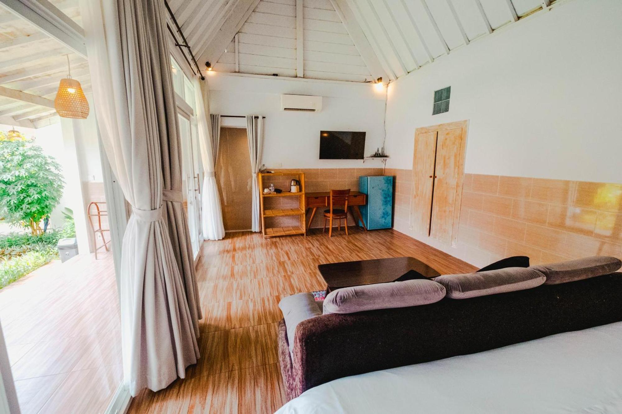 Agung Wiwin Homestay & Restaurant Mengwi المظهر الخارجي الصورة